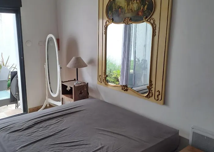 Holiday home Belle Maison De Village Entierement Climatisee *
