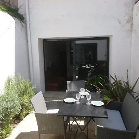 Belle Maison De Village Entierement Climatisee