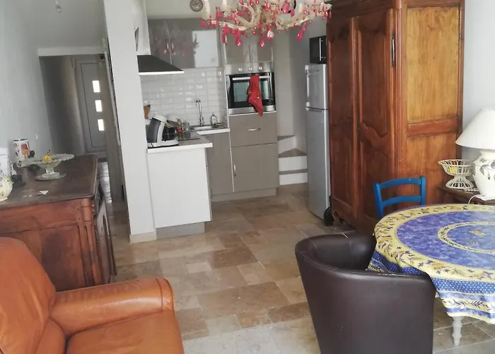 Belle Maison De Village Entierement Climatisee Vias